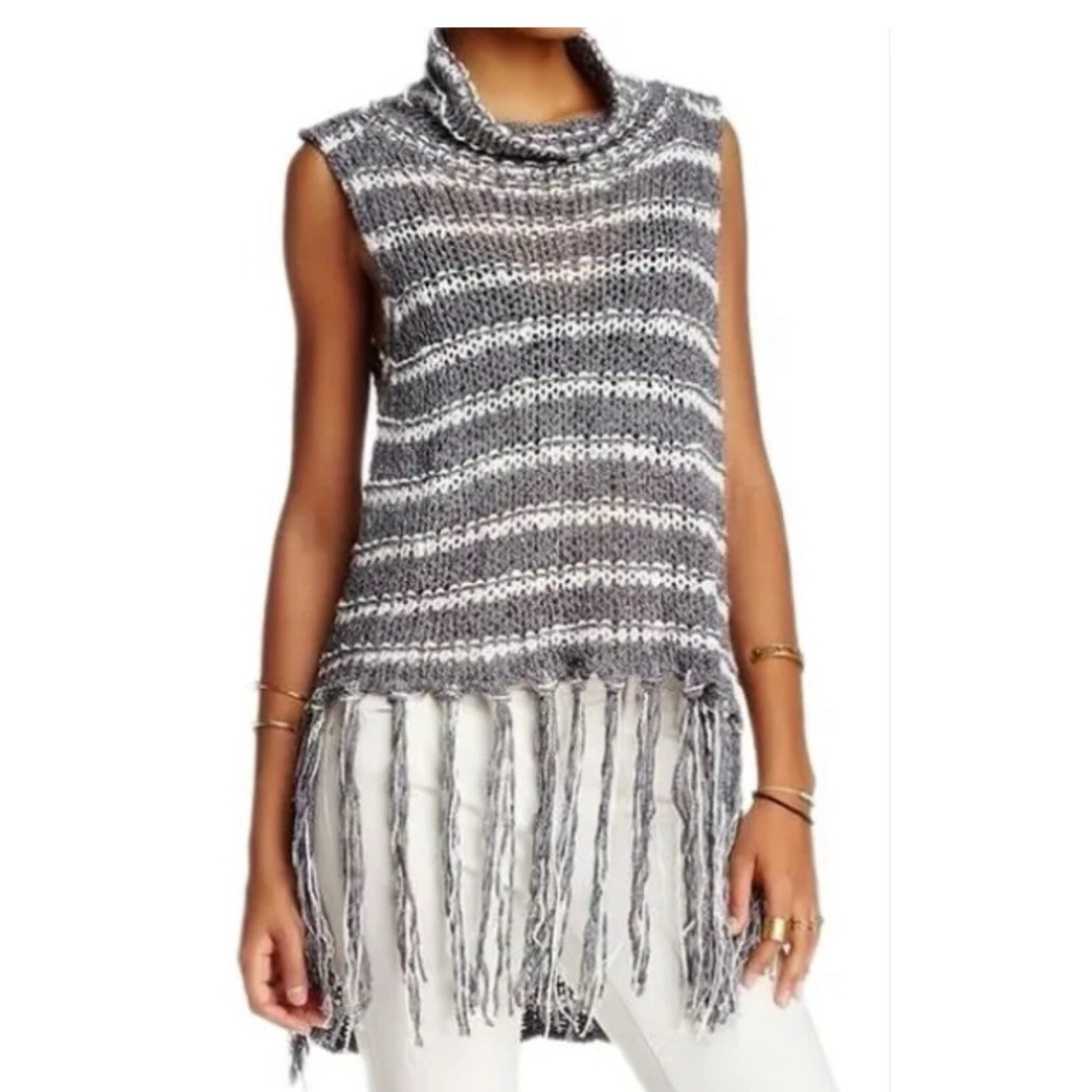 Free People Folksong Fringe Knit Crochet Vest Sweater/Tunic‎ Size Large